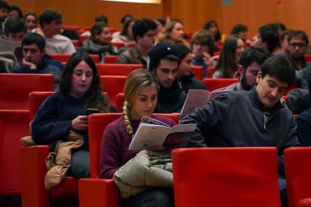 menores de 30 años en Baluarte