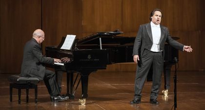 El tenor José Bros celebra en el Teatro de la Zarzuela una vida dedicada a la lírica