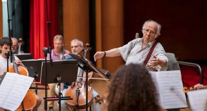 José Luis Temes dirige a la Orquesta de Extremadura en un concierto tras la estela de Haydn en España