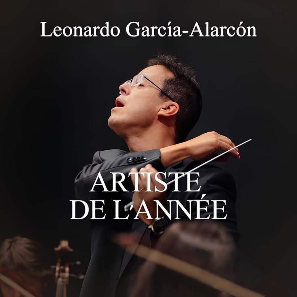 Leonardo García Alarcón ha sido galardonado con el International Classical Music Awards como Mejor Artista del Año, un reconocimiento a su excepcional talento musical.