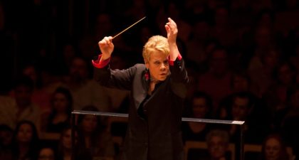 María Dueñas y Marin Alsop, juntas en Ibermúsica con la Philharmonia Orchestra