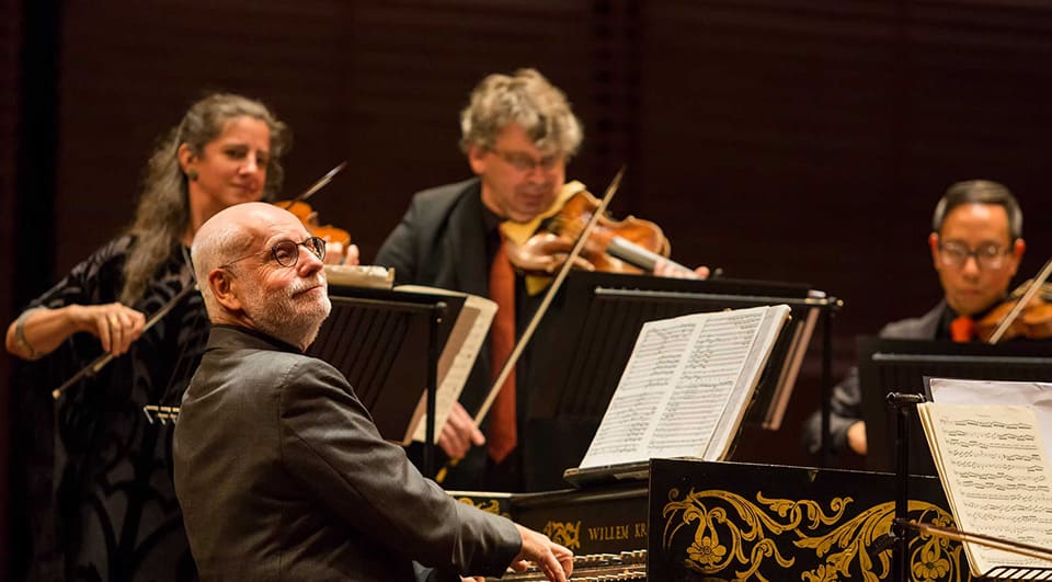 Ton Koopman regresa al FIMC con La Pasión según San Mateo de Bach. Dos conciertos imperdibles en Gran Canaria y Tenerife.
