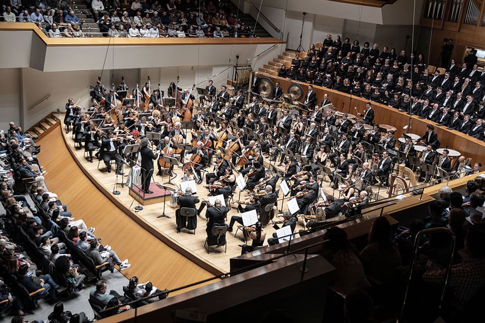 El Palau de la Música acogió concierto solidario de las orquestas de València y de la Comunitat Valenciana