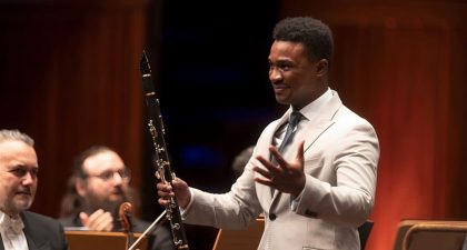 Carlos Ferreira debuta como solista invitado con la Orquesta de Extremadura