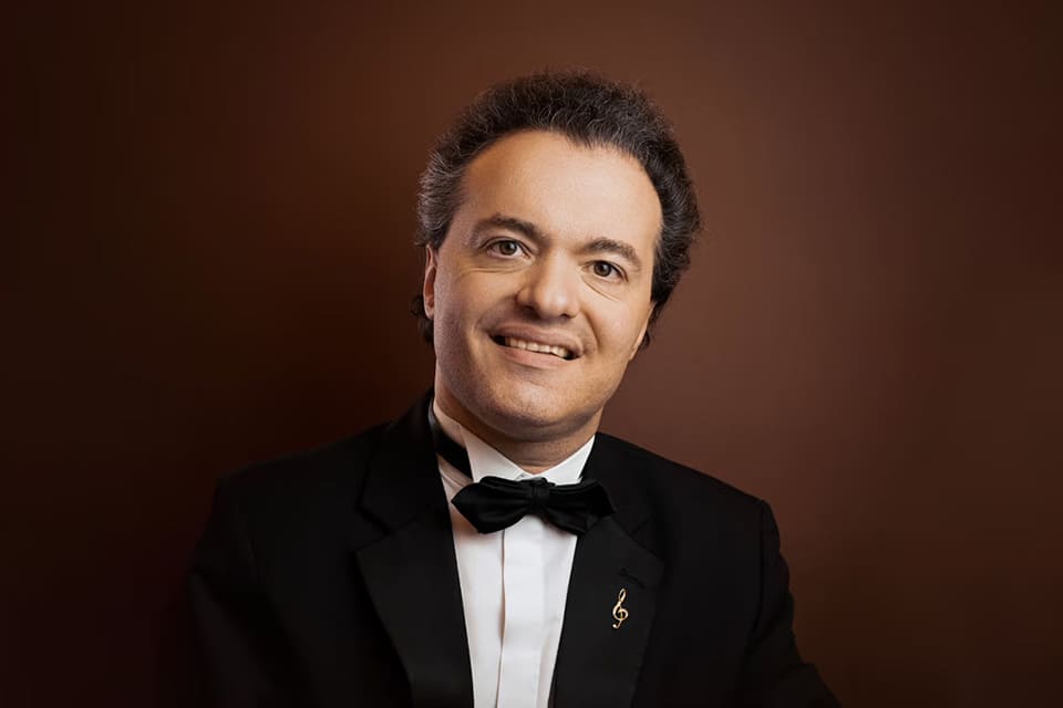 Evgeny Kissin regresa a Ibermúsica el 3 de marzo, interpretando obras maestras de Bach, Chopin y Shostakóvich.