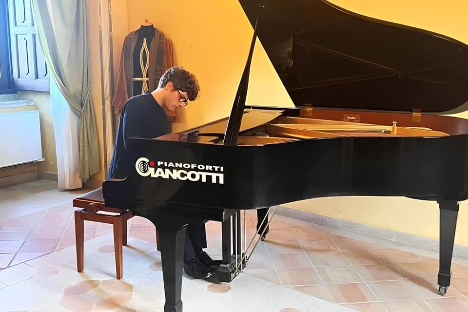 Descubre los conciertos de la Fundación Eutherpe los días 7, 8 y 9 de febrero. Una cita imperdible para los amantes de la música en vivo. Descubre los conciertos de la Fundación Eutherpe los días 7, 8 y 9 de febrero. Una cita imperdible para los amantes de la música en vivo.