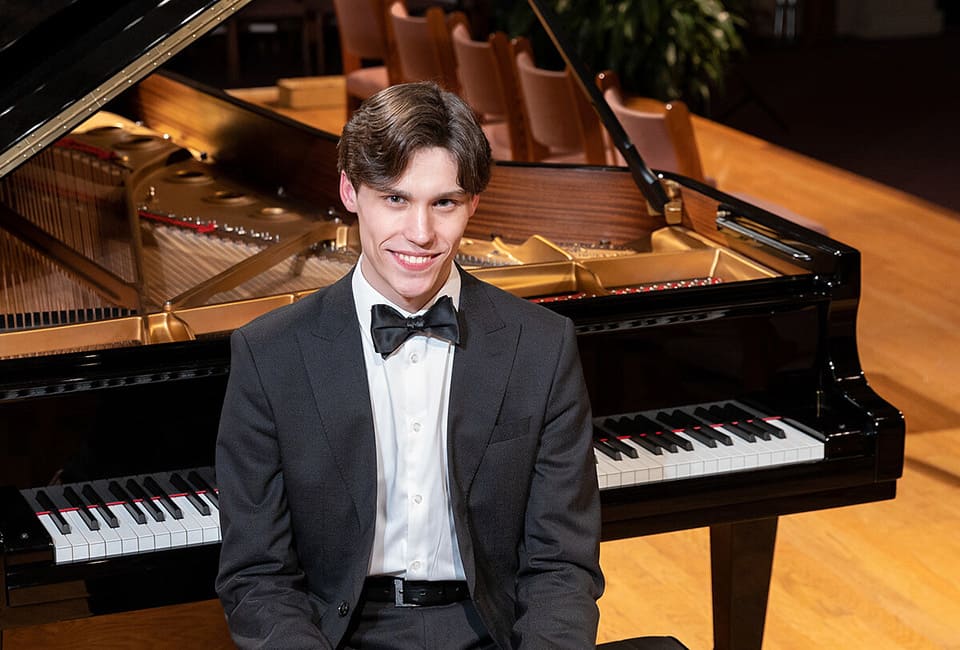 Asista al 6º abono de la Temporada de la Orquesta Sinfónica de Navarra y deleítese con las obras de Mozart y Beethoven.