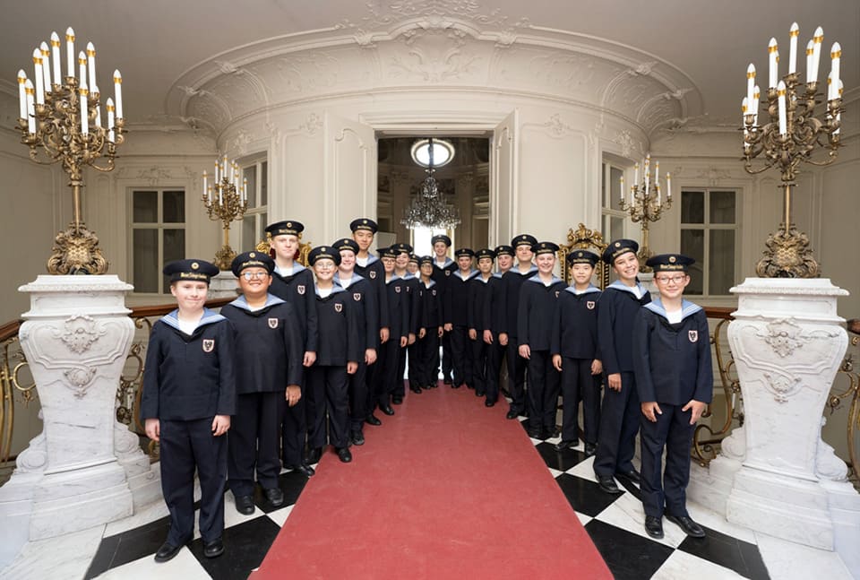 Gira española de los Niños Cantores de Viena, donde la tradición clásica se entrelaza con la fantasía, creando momentos musicales excepcionales.