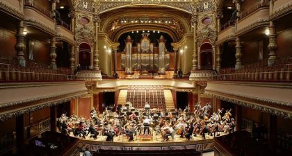 La Orchestre de la Suisse Romande regresa a España con Jonathan Nott a la batuta