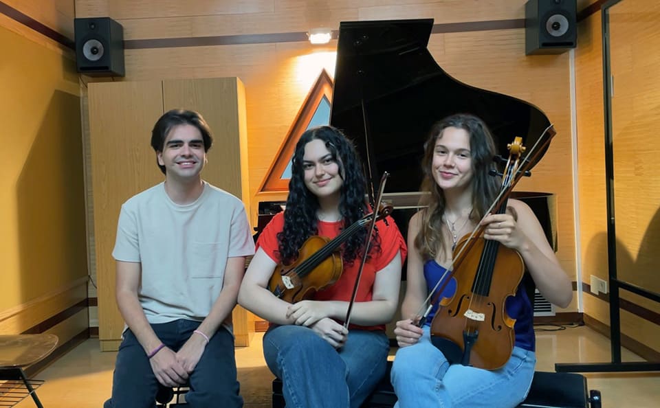 Descubre los conciertos de la Fundación Eutherpe los días 7, 8 y 9 de febrero. Una cita imperdible para los amantes de la música en vivo. Descubre los conciertos de la Fundación Eutherpe los días 7, 8 y 9 de febrero. Una cita imperdible para los amantes de la música en vivo.