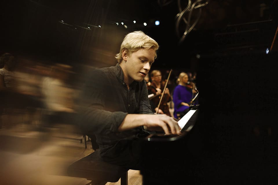 Debut de Alexander Malofeev en Madrid, en el Círculo de Cámara. Un evento musical excepcional que promete cautivar a todos los asistentes.