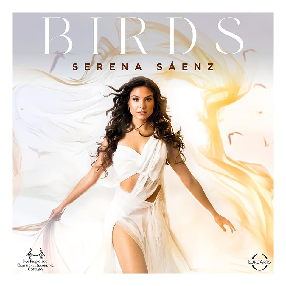 Serena Sáenz ha presentado «Birds», su primer disco en solitario Serena Sáenz ha presentado «Birds», su primer disco en solitario