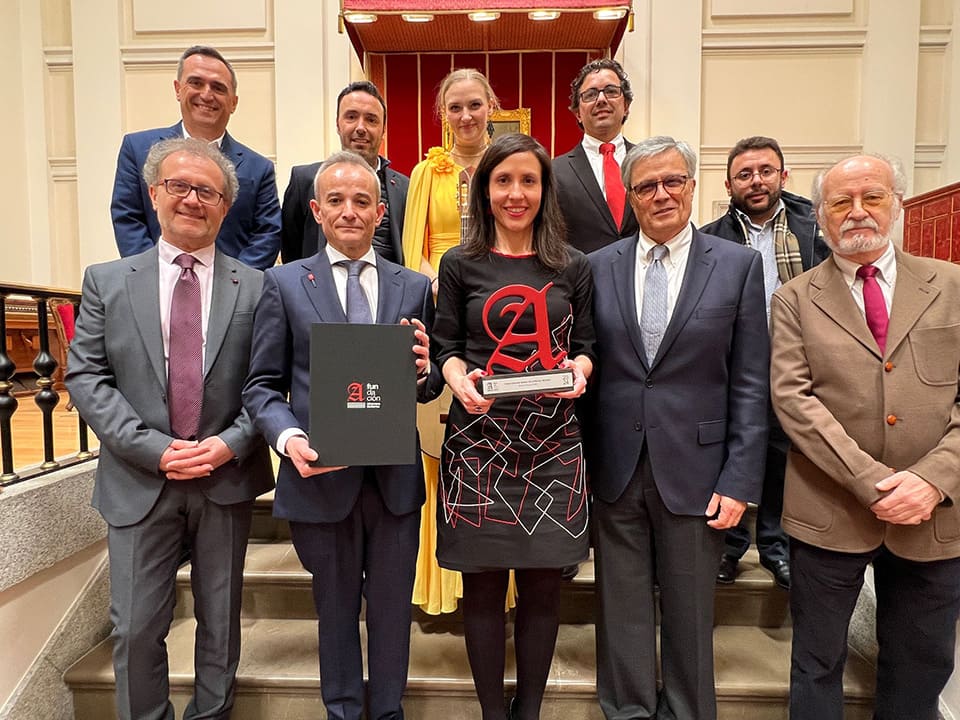 Radio Clásica de RNE recibe el Premio Internacional a la Excelencia en la Guitarra, reconociendo su contribución a la difusión de la música clásica. Radio Clásica de RNE recibe el Premio Internacional a la Excelencia en la Guitarra, reconociendo su contribución a la difusión de la música clásica.