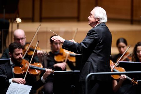 Regresa Antoni Wit a la Orquesta Sinfónica de Navarra, dirigiendo un programa excepcional con las obras maestras de Mendelssohn y Dvořák. Maestro Antoni Wit y la OSN