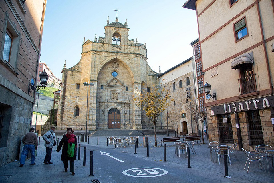 El Festival Bilbao Arte Sacro (BAS) inicia en la Iglesia de la Encarnación con una programación dedicada a la música sacra y el patrimonio artístico.
