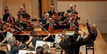 Christian Zacharias interpreta junto a la OCG el Concierto para piano nº 2 de Chopin, y clausura el Ciclo Dvořák