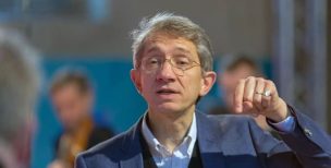 Robert-Hollingworht-620