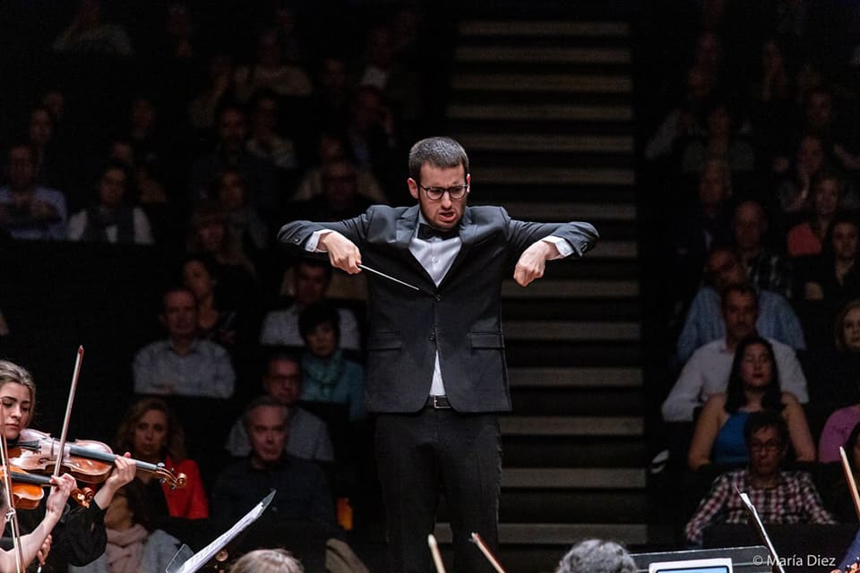 Jorge Yagüe gana el Concurso de Dirección de Orquesta de Juventudes Musicales de España, consolidando su proyección en la escena musical nacional.