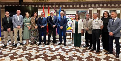 Lo Ferro tiñe de flamenco la Asamblea Regional de Murcia en la presentación de la 45ª edición de su festival flamenco