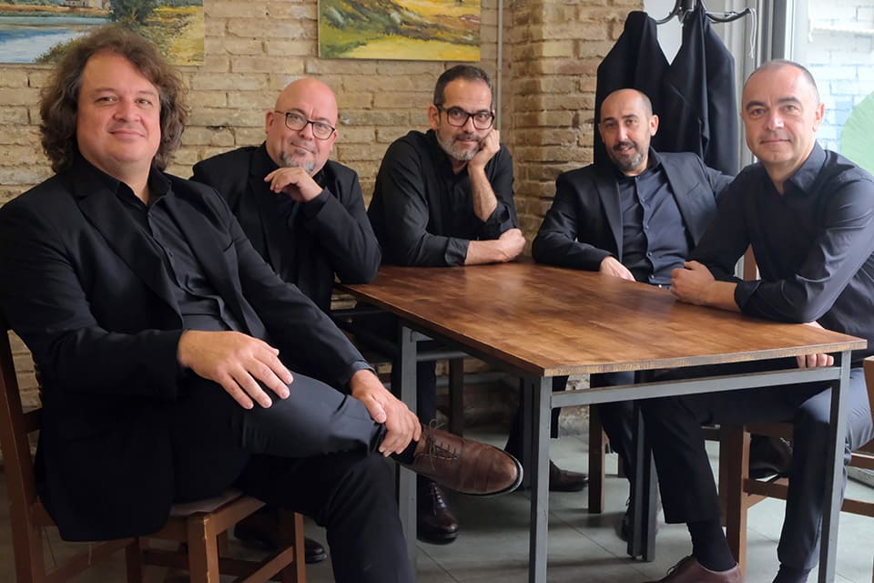 Spanish Brass lanza Top Secret: un viaje musical por el mundo del cine y el espionaje
