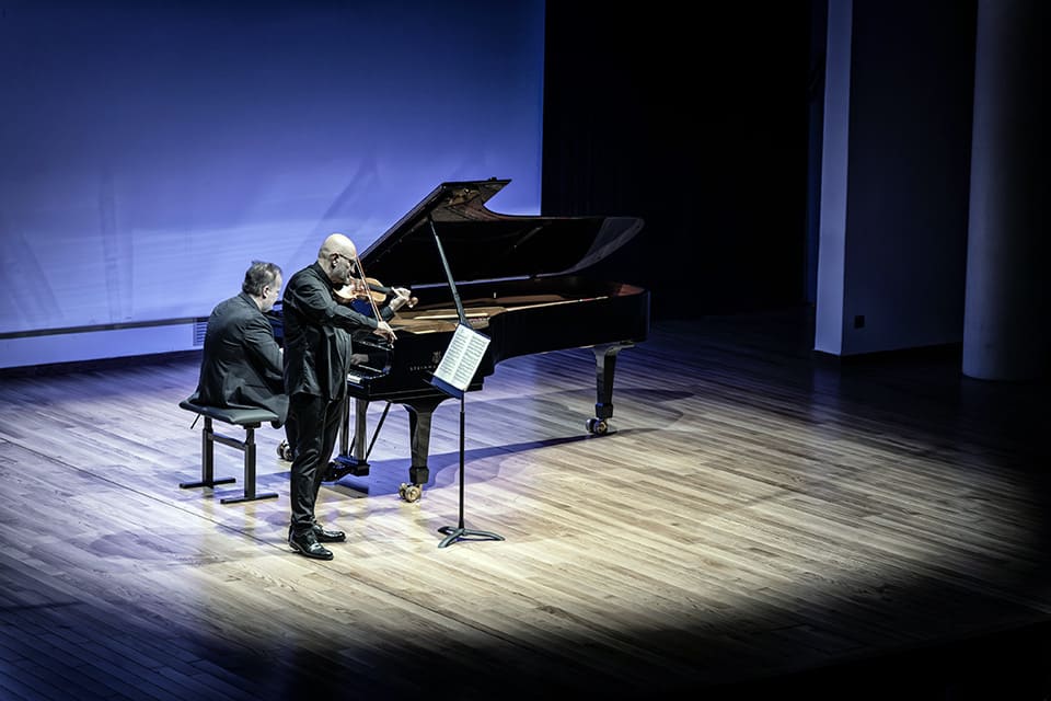 Vicente Huerta y Josu De Solaun culminan la integral de sonatas para violín y piano de Beethoven en «Cambra al Palau»