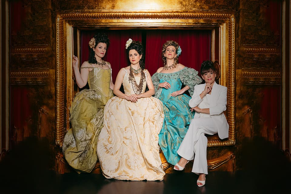 El Teatro de la Zarzuela estrena «cómicas» una oda a las primeras mujeres de teatro moderno en la españa del S.XVIII