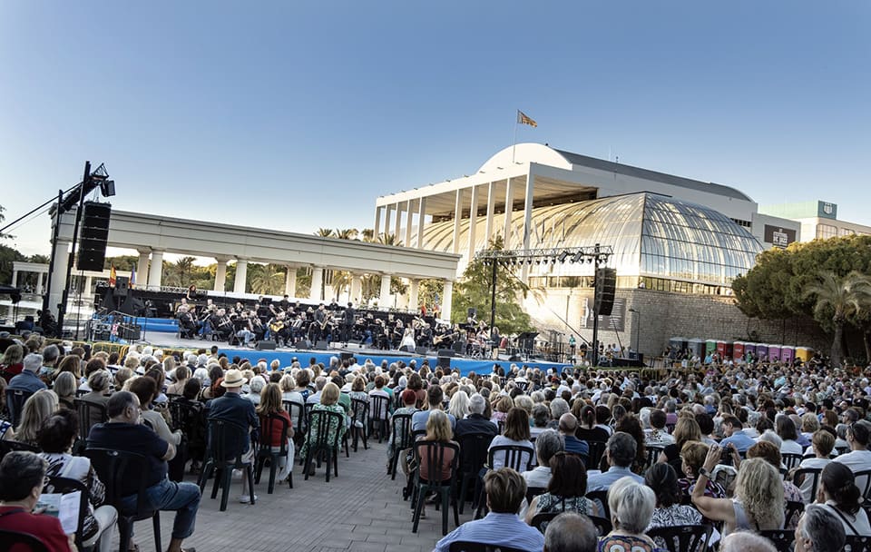 La Banda Municipal y un sexteto de tango inician en los Jardines del Palau el 28 Festival de Jazz