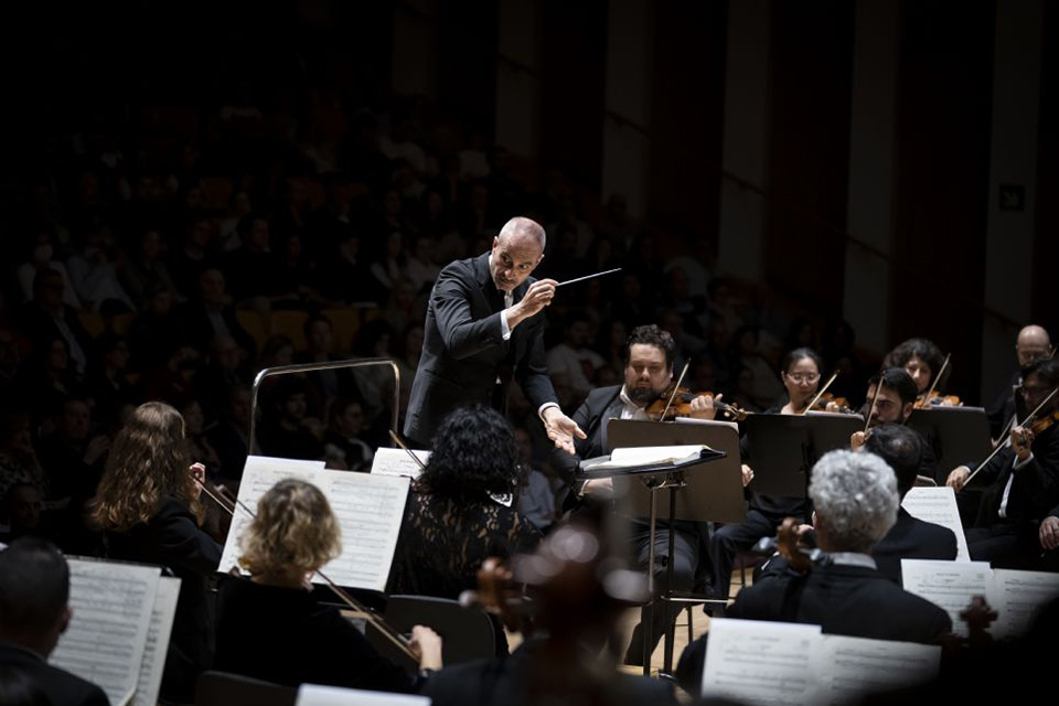 Antonello Manacorda dirige la «Cuarta» de Bruckner y los «Rückert Lieder» de Mahler con la Orquestra de la Comunitat Valenciana
