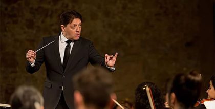 Evandro Matté subirá al pódium del Teatro Cervantes para dirigir el decimocuarto programa de abono de la OFM