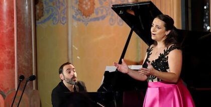 La soprano Nuria Rial y el pianista Rubén Fernández Aguirre ofrece un exquisito repertorio de canciones francesas