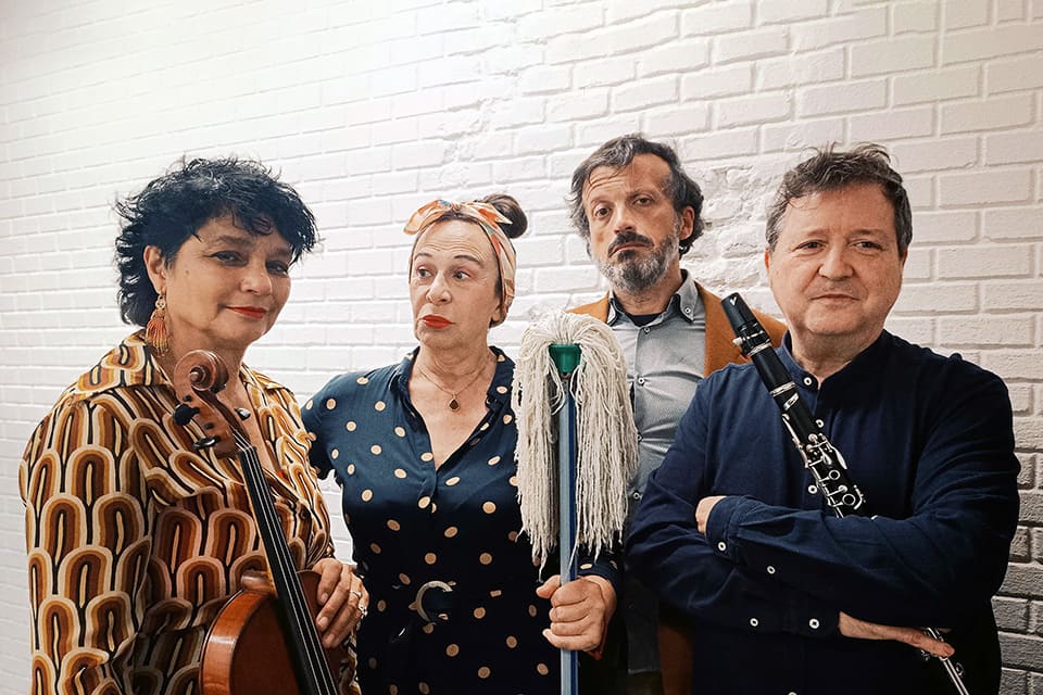 El Festival de Godella acoge el concierto teatralizado «Bach lava más blanco» y el recital de piano de Carles Marín & Josu De Solaun