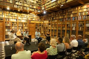 Mesa redonda en Peralada