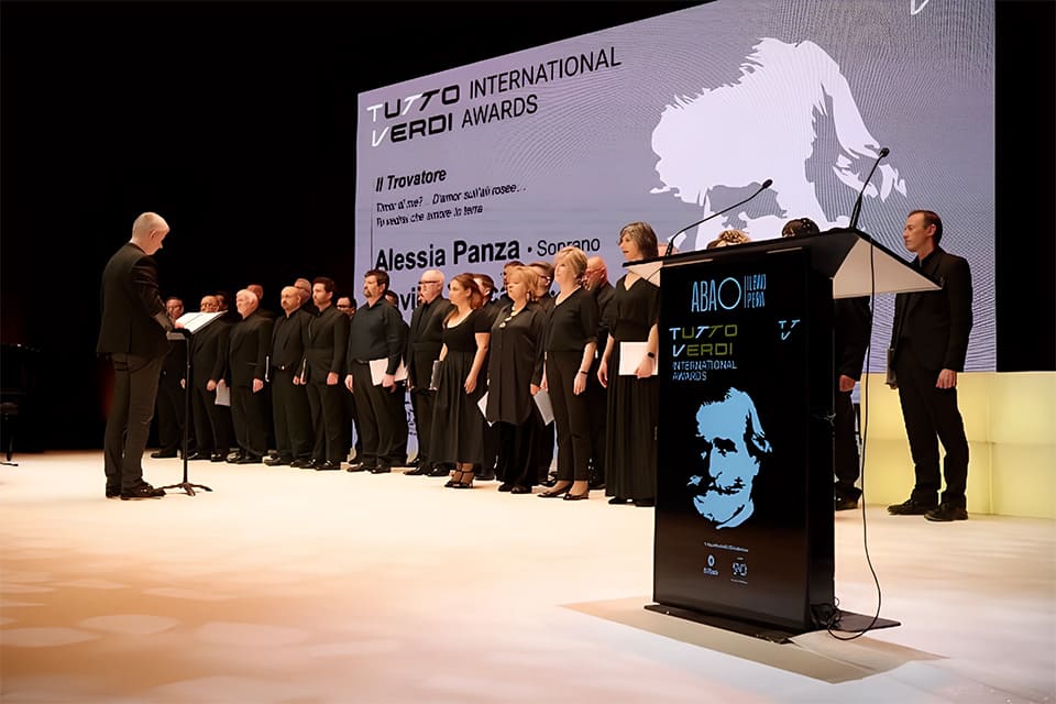 Esteban Urzelai toma el relevo de Boris Dujin en la dirección del Coro de la Ópera de Bilbao