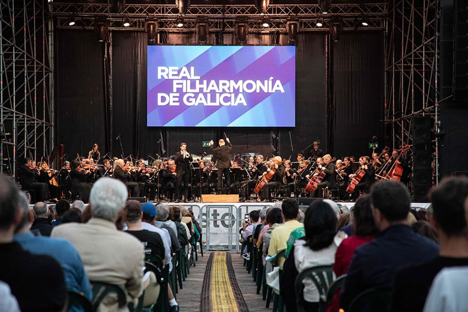 La Plaza de la Quintana será el palco del próximo concierto de la Real Filharmonía de Galicia