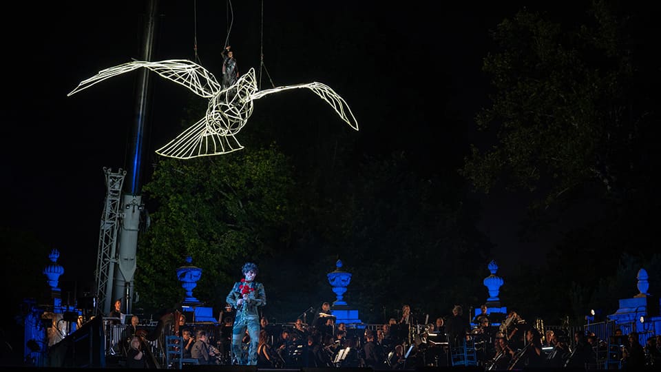 Veranos de la Villa 2025 arranca ante más de 7.000 personas con un espectáculo de La Fura dels Baus