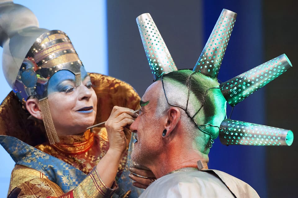 La última sesión de «Cine caliente», propuestas de calle y el tributo a Celia Cruz cierran Veranos de la Villa