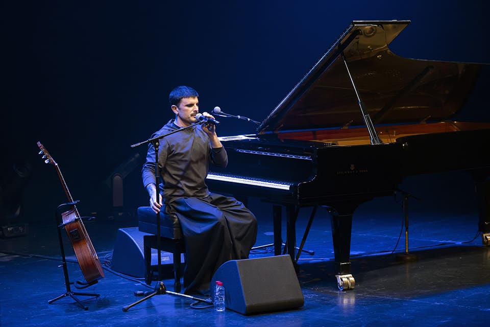 Rodrigo Cuevas y Giovanni Antonini inauguran el 74º Festival Internacional de Santander en Sala Pereda y Marcos Históricos