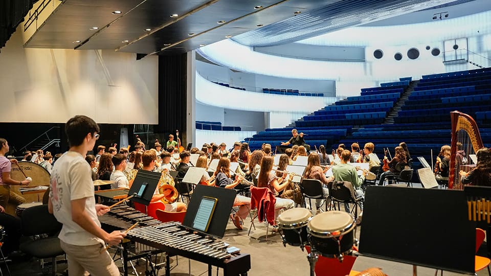 La Orquesta de Extremadura inicia su temporada 2025-2026 en su 25º aniversario