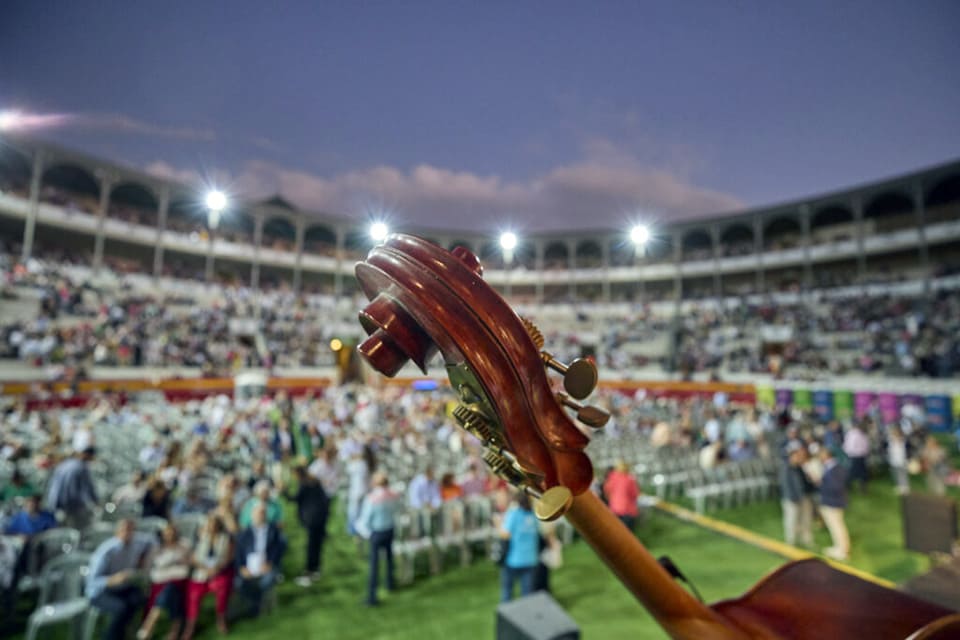 “Fiesta con la OCG” abre la temporada 2025/26 de la Orquesta Ciudad de Granda con acento hispano