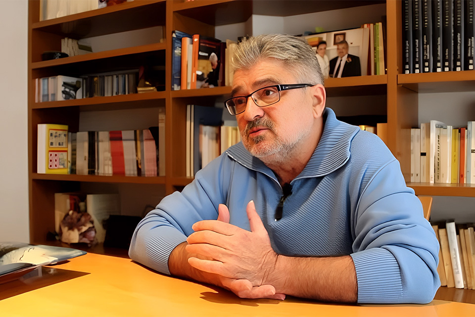 La Diputación entrega la primera edición del premio «María la Jabalina» con un homenaje a los músicos exiliados