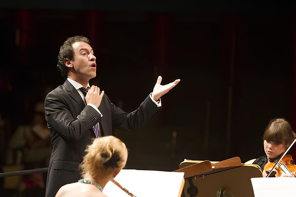 Conciertos de La 2 de TVE en febrero de 2025. Un evento imperdible que promete deleitar a los amantes de la buena música.