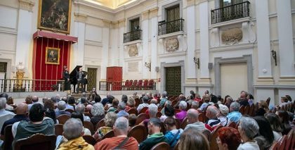 La pianista María Dolores Gaitán triunfa ante público y crítica con su gira “World Heritage Tour”