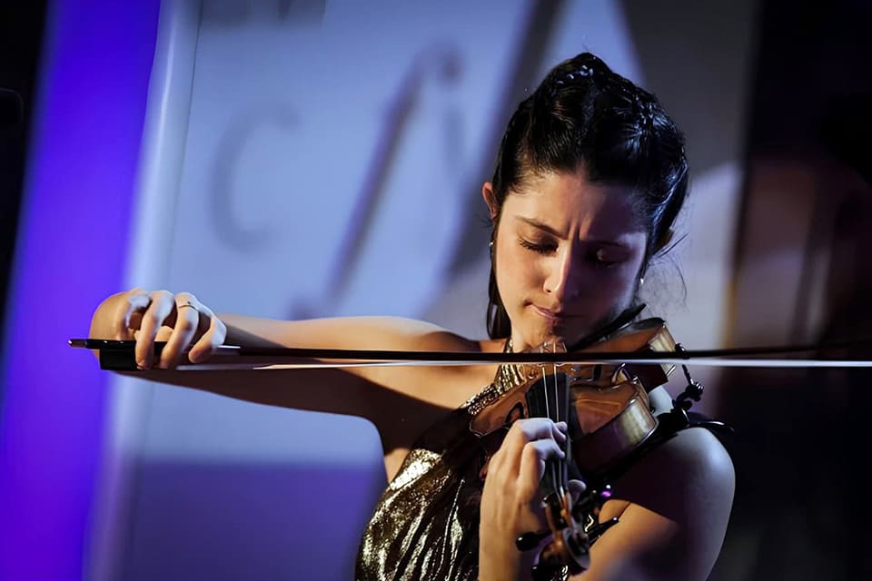 María Dueñas, llega por primera vez al Centro Nacional de Difusión Musical