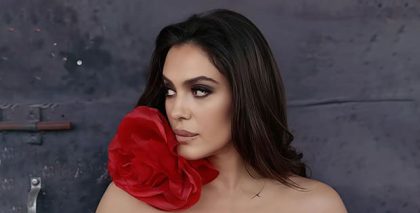 Alba Molina canta a Lole y Manuel y José Manuel Álvarez homenajea al fotógrafo René Robert en Miradas Flamenkas