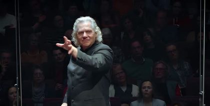 El maestro Conrad van Alphen dirigirá a la OFM en su cuarto programa de abono en el Teatro Cervantes