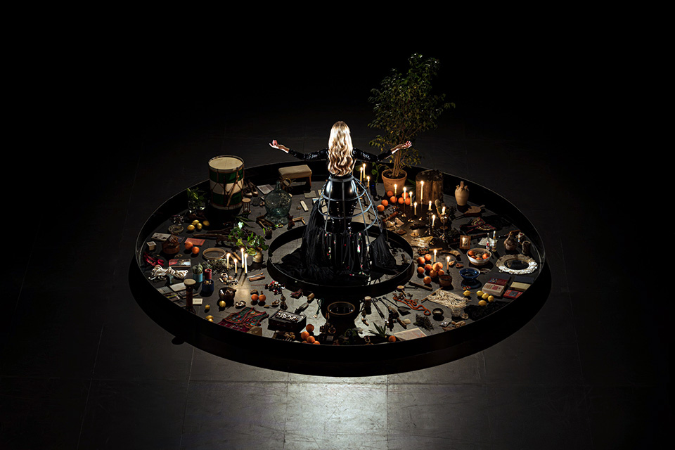 Recta final del CNAF con un lleno absoluto de escolares sintiendo el flamenco en el Teatro Góngora