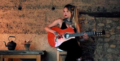 Luna La Hara y Víctor Iniesta, dos guitarristas por Lole y Manuel en Miradas Flamenkas