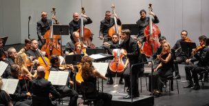Roberto-Forés-con-la-Orquesta-de-Extremadura