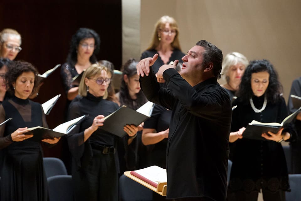 El Coro Nacional de España interpreta Un réquiem alemán, de Johannes Brahms, en su versión para dos pianos