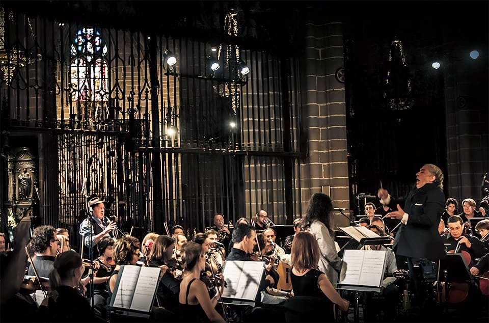 El Teatro Auditorio de San Lorenzo de El Escorial acoge el estreno mundial de la misa flamenca Así reza mi pueblo